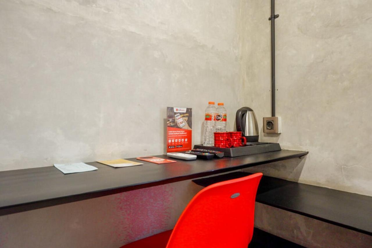 Reddoorz Plus Near Kawasan Sam Poo Kong סמאראנג מראה חיצוני תמונה