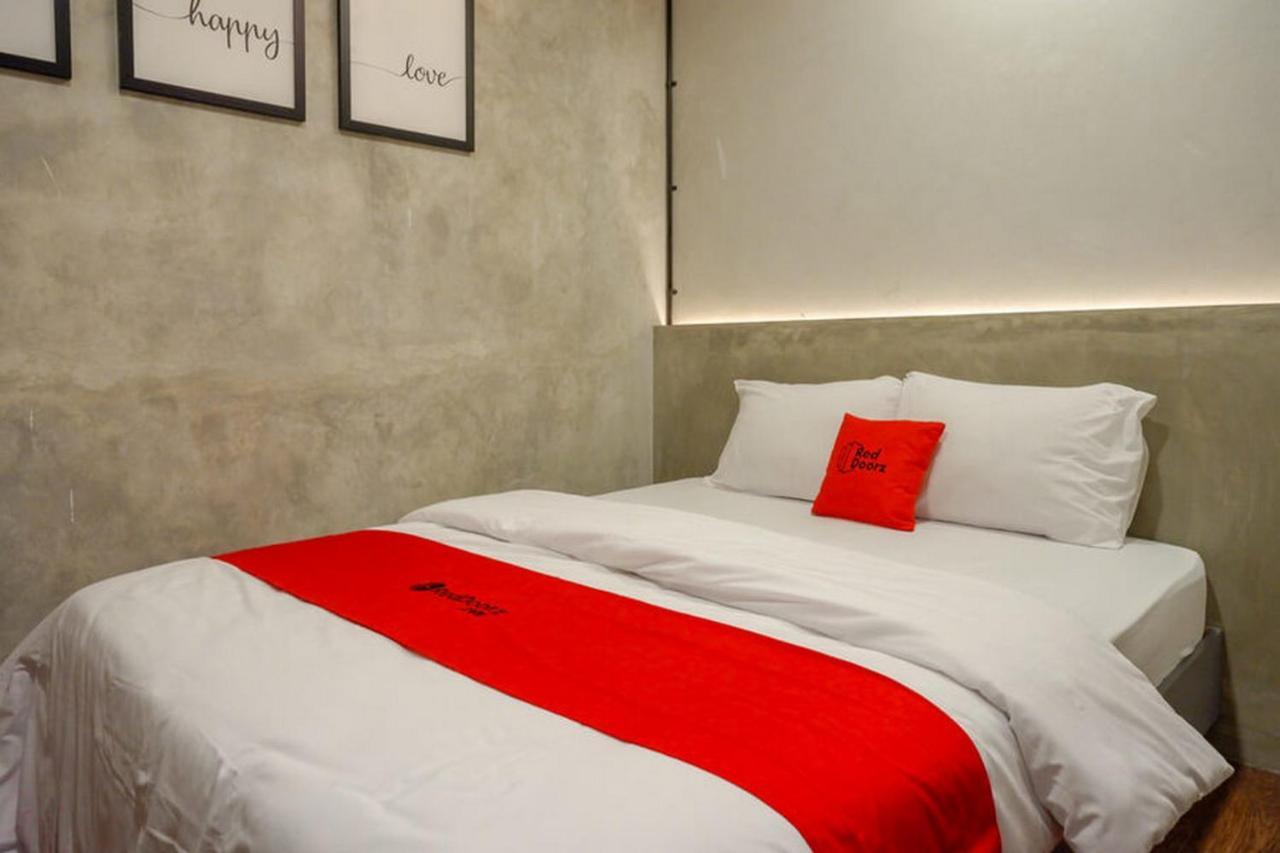 Reddoorz Plus Near Kawasan Sam Poo Kong סמאראנג מראה חיצוני תמונה