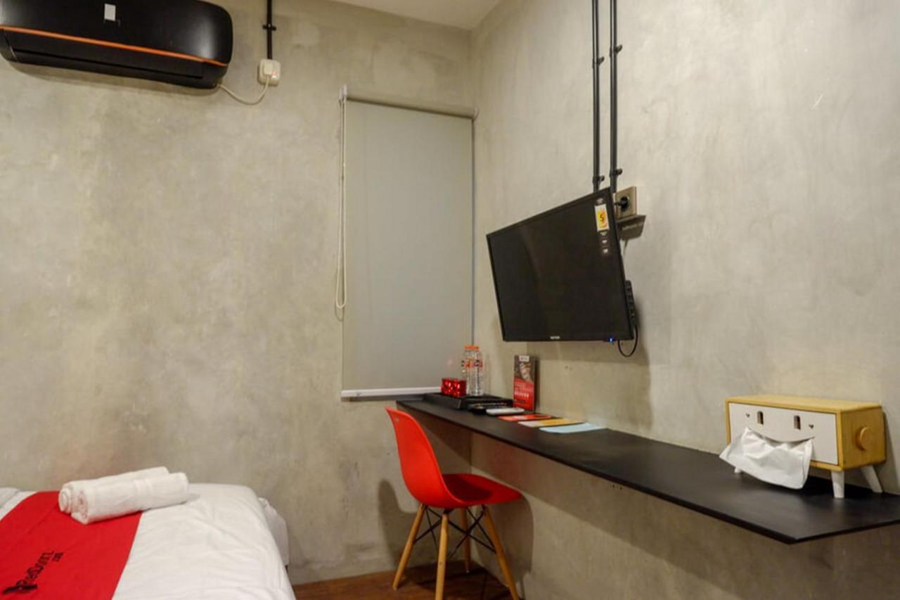 Reddoorz Plus Near Kawasan Sam Poo Kong סמאראנג מראה חיצוני תמונה
